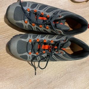 Low top hiking boots